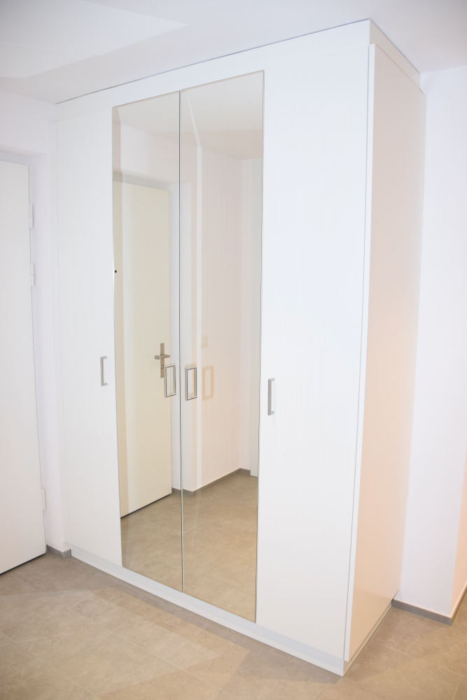 Eingang mit Garderobenschrank